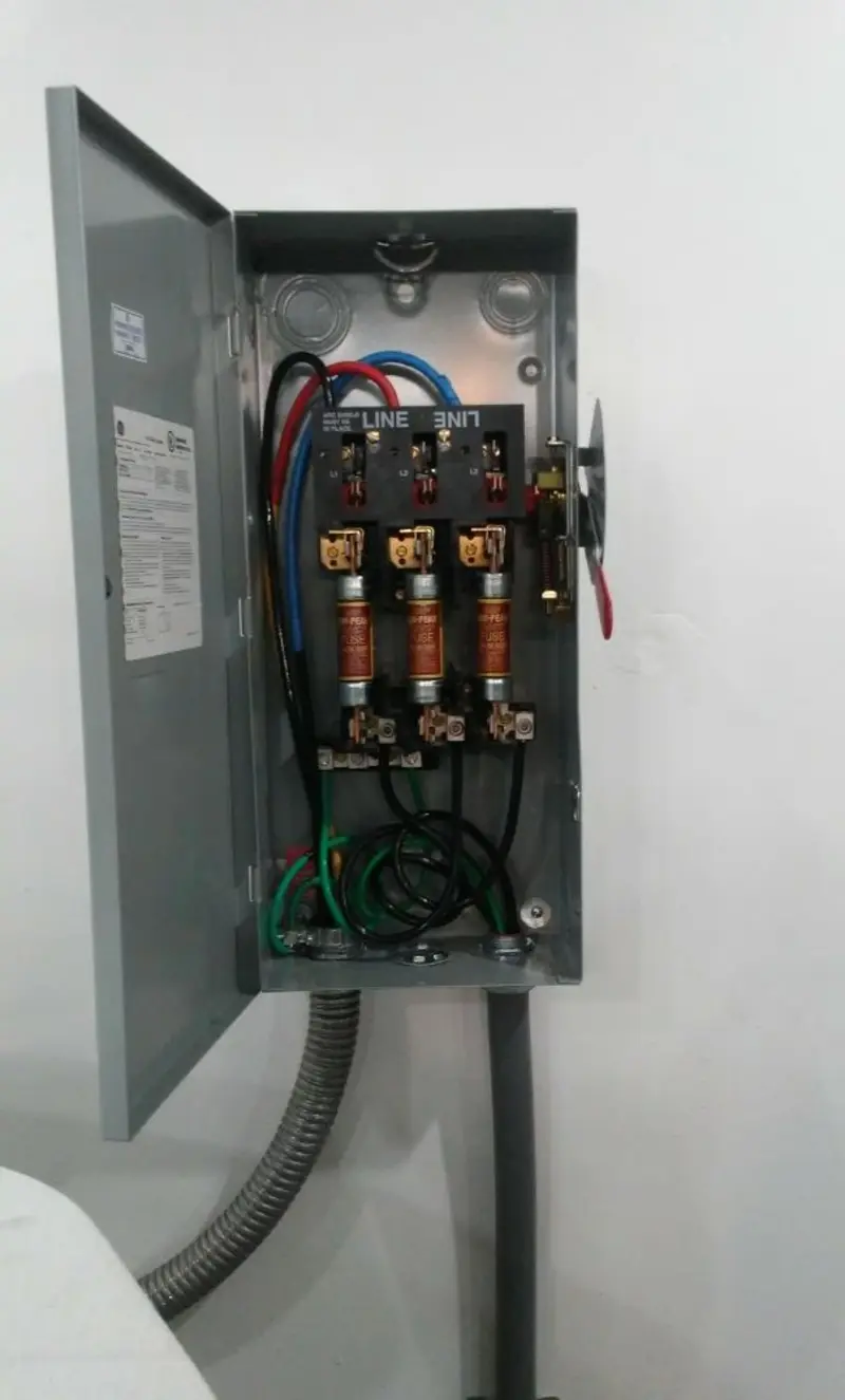Three-phase disconnect switch installed for Electrical Wiring & Rewiring in Tampa